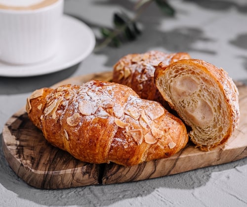 almond croissant